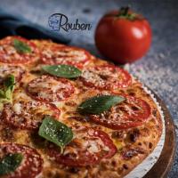 پیتزا مارگاریتا ایتالیایی