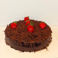 کیک شکلاتی بزرگ