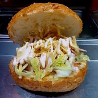 بندری برگری (بندری در نان همبرگر)