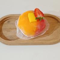 موچی انبه و توت فرنگی