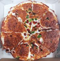 پیتزا مرغ و قارچ ویژه