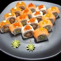 سوشی باکس اسپایسی سالمون خام و میگو سوخاری اقتصادی(تند)