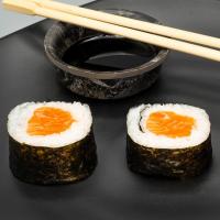 سوشی سالمون هوزوماکی