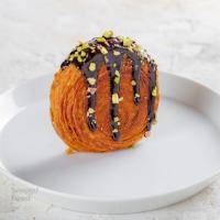 رول کروسان شکلاتی