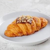 کروسان شکلات فندق