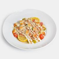 سالاد سزار با فیله مرغ گریل شده