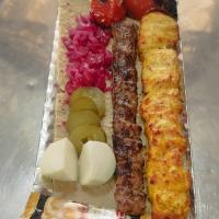 خوراک کباب میکس مخصوص