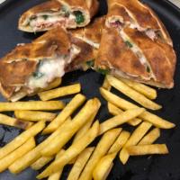استرامبولی مرغ و قارچ