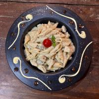 پاستا چیکن آلفردو