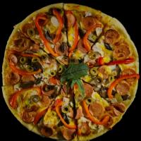 پیتزا مخصوص ایتالیایی