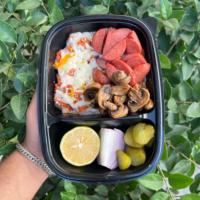 املت سوسیس و قارچ با پنیر پیتزا