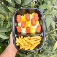 نیمرو کوکتل انگشتی با سیب زمینی سرخ شده