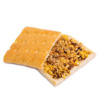 ساندویچ نیمرو و خرما و گردو (املت خرما)