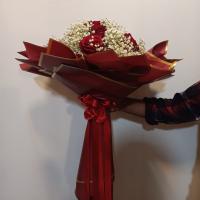 دسته گل رز هلندی باعروس