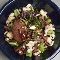 سالاد راینو بیف