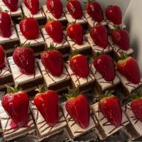 شیرینی تر میوه ایی مخلوط