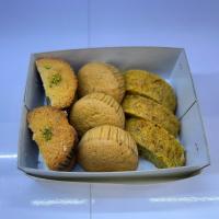 جعبه ماهگون كندو vip(ميكس كيك خشك) حدودا ٦٥٠ گرم