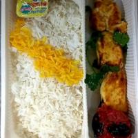 چلو جوجه کباب بدون استخوان سینه (یک سیخ)