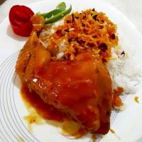 زرشک پلو با مرغ سس پز ران