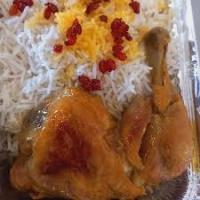 زرشک پلو با مرغ سرخ شده ران