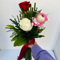 دسته گل رز عروسکی 1