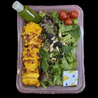 سالاد سبز با جوجه کباب مخصوص رژیمی