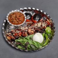 خوراک جوجه کباب ترش با دورچین