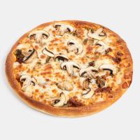 پیتزا گوشت و قارچ آمریکایی