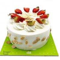 کیک توت فرنگی