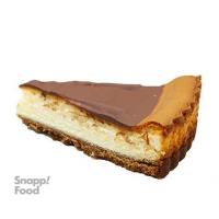 چیز کیک فندق تنوری یک اسلایس