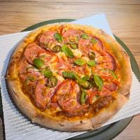 پیتزا پپرونی ناپولیتن