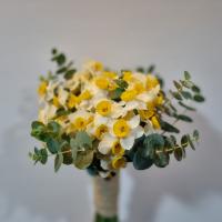 دسته گل نرگس ۸۰۱