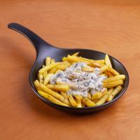 سیب زمینی سرخ شده با سس قارچ و خامه