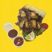 ساندویچ کباب ترکی مخلوط با مخلفات