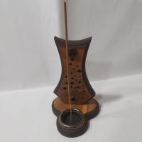 جا عودی چوبی کلیسایی را راه سه کاره