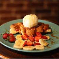 کروسان کاراملی و بستنی