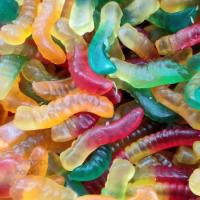 پاستیل کرمی