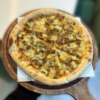 پیتزا قارچ و گوشت ایتالیایی 35 سانتی متری