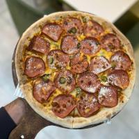 پیتزا پپرونی ایتالیایی 35 سانتی متری