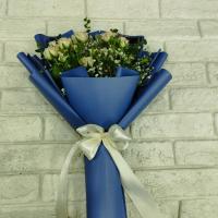 دسته دیزاین شده رز مینیاتوری کرم