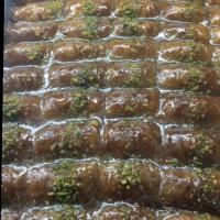 باقلوای استانبولی ۱ کیلوگرم (۱۵ تا ۱۶ عدد)