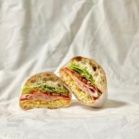 ساندویچ بیکن بوقلمون