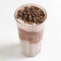 شیک چاکلت بادام زمنی