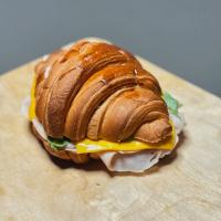 کروسان بوقلمون مدیترانهای