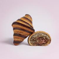 کروسان شکلاتی