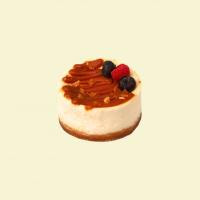 چیز کیک نیویورکی با فیلینگ تافی کارامل (یک نفره )