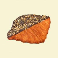 فلت کروسان شکلاتی