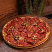 پیتزا پپرونی کلاسیک