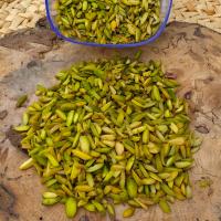 خلال پسته قزوین