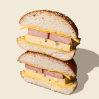 پودینگ تخم مرغ و سوسیس